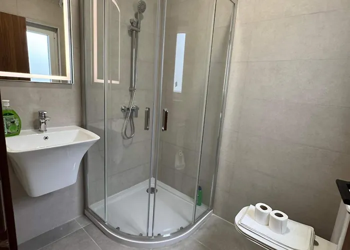 Fgura Haven Modern 2bd - By Hostmt Appartement *